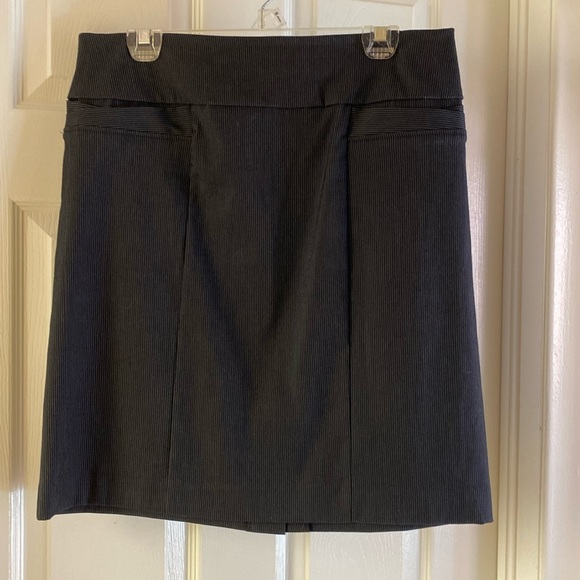 Reitmans Skirt - size 13 - Picture 1 of 6